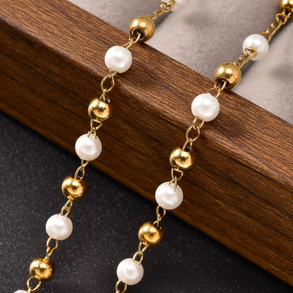 Unisex Crucifix Y-Shaped Necklace with White Beads
